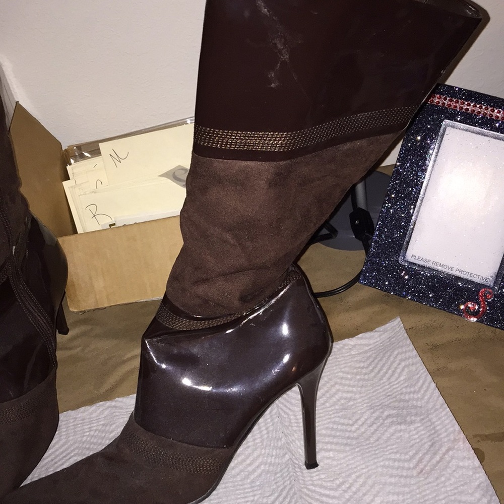 Brand new women's boots